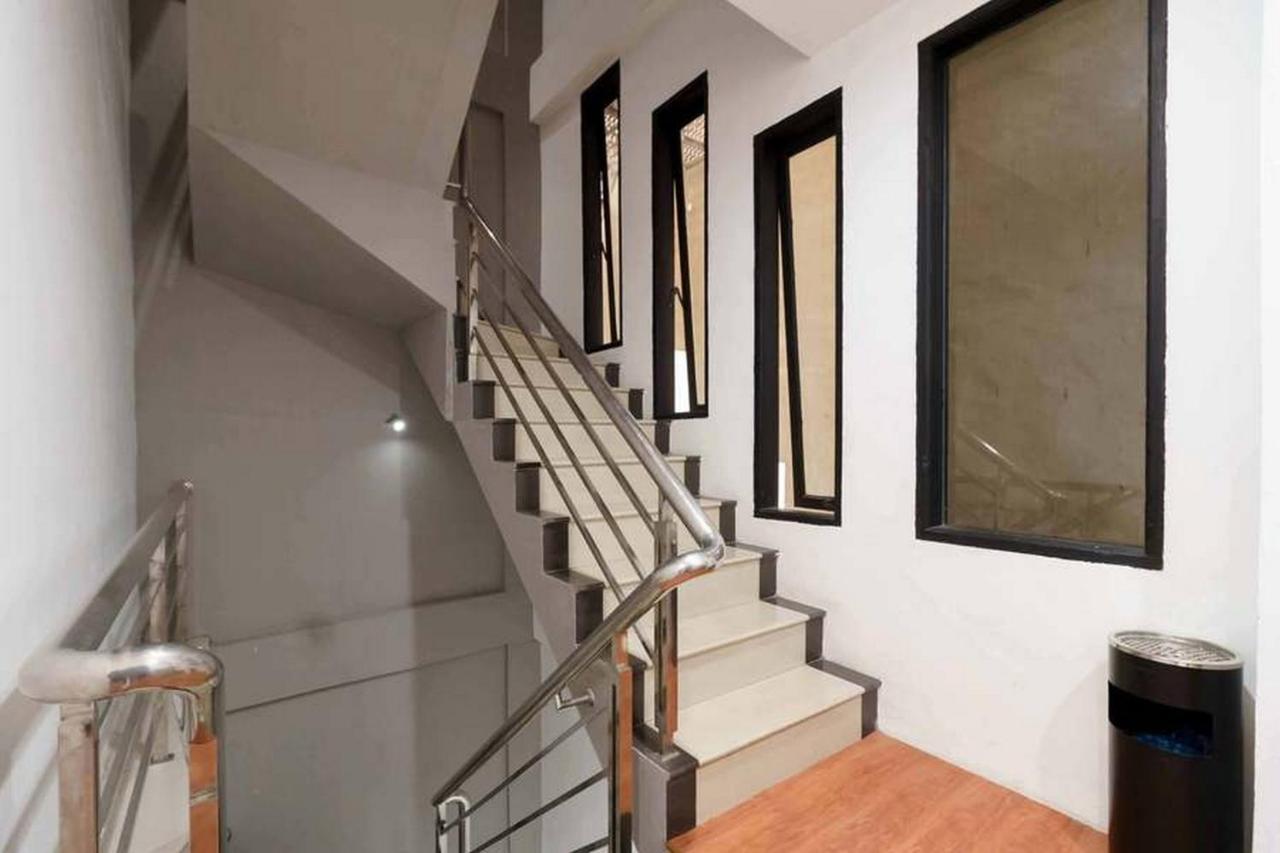 Jotel Guest House Mitra Reddoorz Pulauberayan Εξωτερικό φωτογραφία